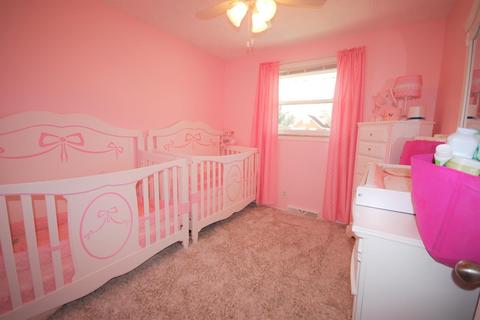 8300 Bobolink Dr, Cincinnati, OH 45231 photo 17