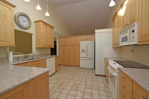 3714 Fallentree Ln, Blue Ash, OH 45236 photo 6