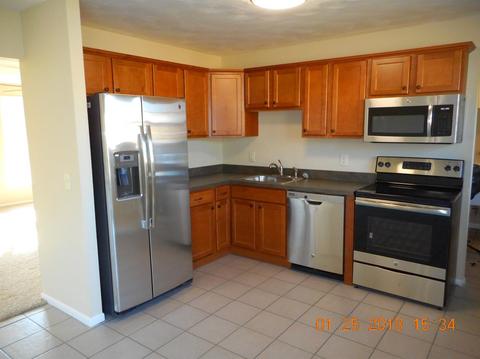 2350 Impala Dr, Cincinnati, OH 45231 photo 5