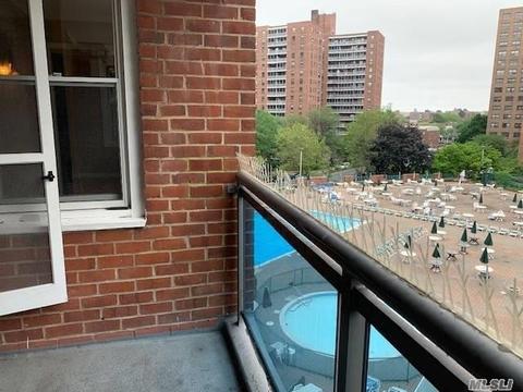 9072 Ridgeway Close, Cincinnati, OH 45236 photo 16