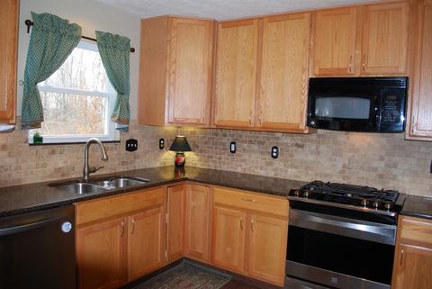 892 Anson Dr, Cincinnati, OH 45245 photo 5