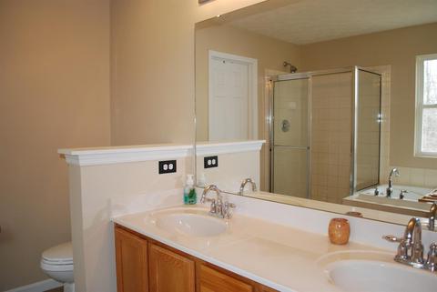 892 Anson Dr, Cincinnati, OH 45245 photo 17