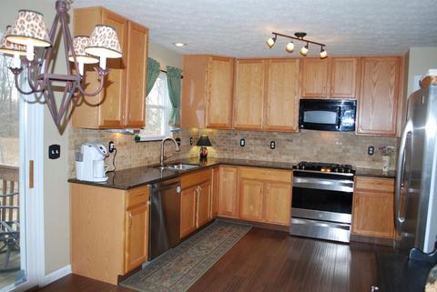 892 Anson Dr, Cincinnati, OH 45245 photo 4