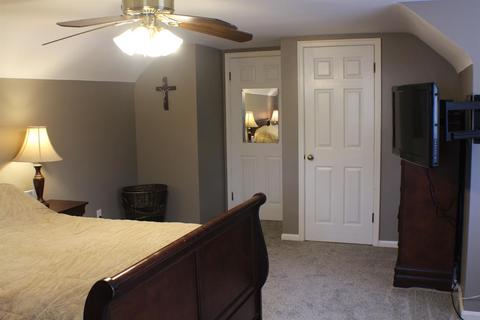 9982 Lakeside Dr, Cincinnati, OH 45231 photo 12