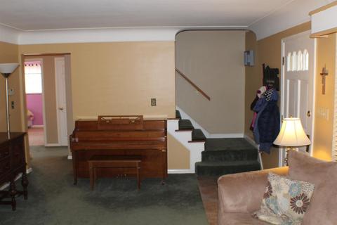 9982 Lakeside Dr, Cincinnati, OH 45231 photo 5