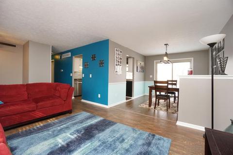 1802 Fallbrook Ln, Cincinnati, OH 45240 photo 6