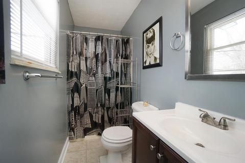 1802 Fallbrook Ln, Cincinnati, OH 45240 photo 15