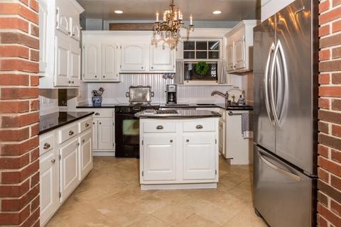 43 Arcadia Pl, Cincinnati, OH 45208 photo 8
