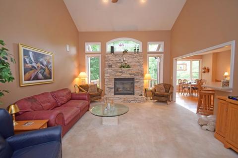 3348 Michelles Whisper, Cincinnati, OH 45245 photo 3