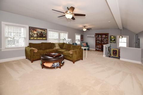 1014 Crest Cir, Cincinnati, OH 45208 photo 19