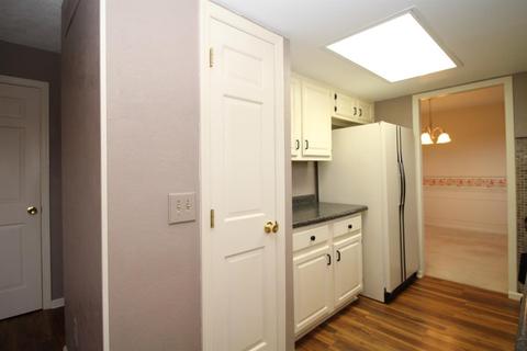 2002 Broadhurst Ave, Cincinnati, OH 45240 photo 9