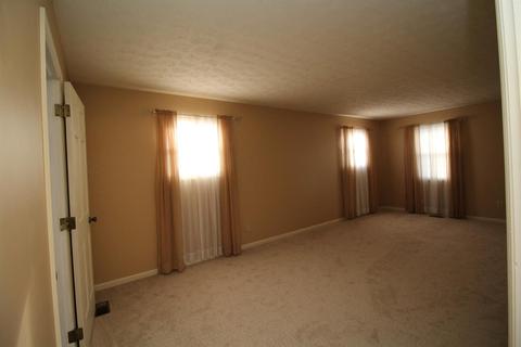 2002 Broadhurst Ave, Cincinnati, OH 45240 photo 11
