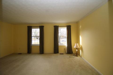 2002 Broadhurst Ave, Cincinnati, OH 45240 photo 3