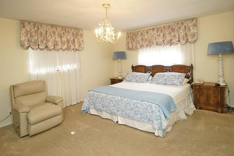8560 Oakside Ct, Cincinnati, OH 45236 photo 11