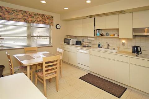 8560 Oakside Ct, Cincinnati, OH 45236 photo 7