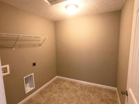 183 Weeping Oak Dr, Hamilton, OH 45013 photo 9