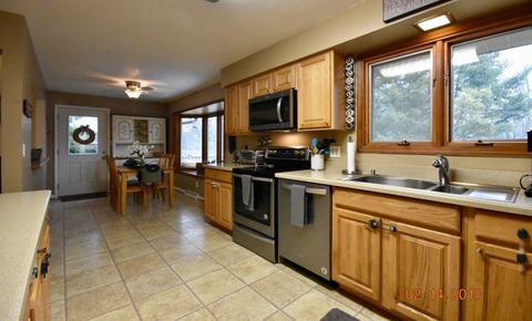 5592 Mapleridge Dr, Cincinnati, OH 45227 photo 7