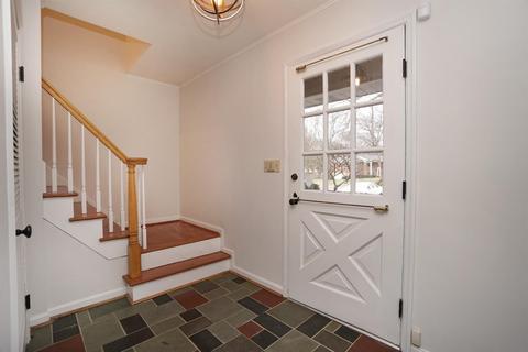 7856 Trailwind Dr, Montgomery, OH 45242 photo 3