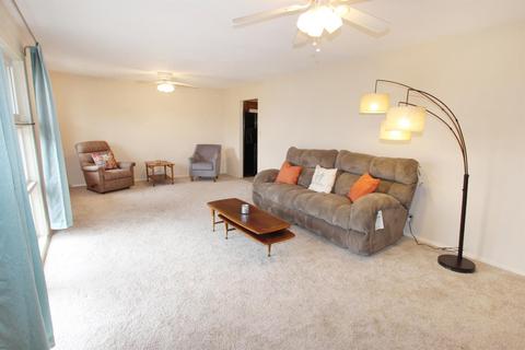625 Cascade Rd, Forest Park, OH 45240 photo 2