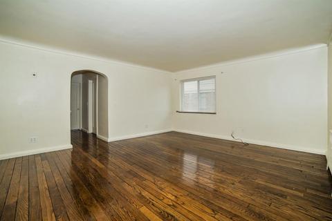 7256 Reading Rd, Cincinnati, OH 45237 photo 4