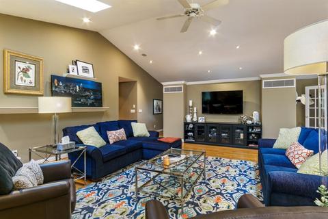 1055 Devils Backbone Rd, Cincinnati, OH 45233 photo 5