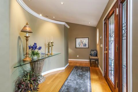 1055 Devils Backbone Rd, Cincinnati, OH 45233 photo 3