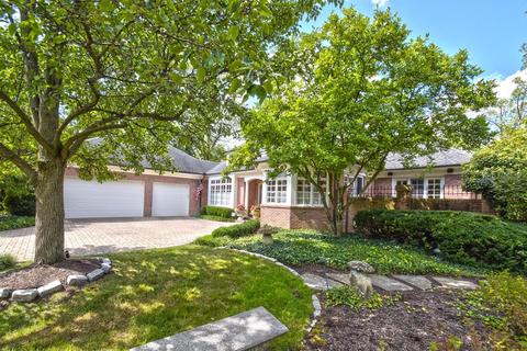 26 Hampton Ln, Cincinnati, OH 45208 photo 2