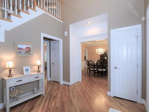 618 Ridgestone Dr, Cincinnati, OH 45255 photo 3
