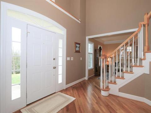 618 Ridgestone Dr, Cincinnati, OH 45255 photo 2
