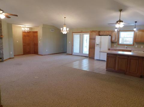 106 Fox Run Rd, Mount Orab, OH 45154 photo 4
