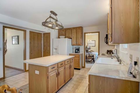 323 Parktrace Ct, Cincinnati, OH 45238 photo 7