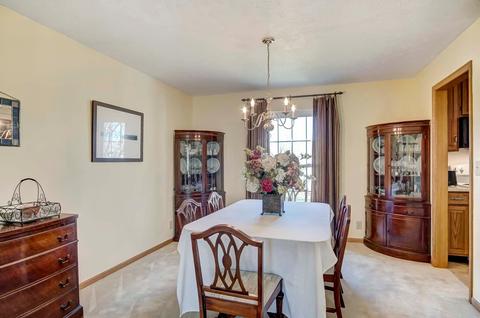 323 Parktrace Ct, Cincinnati, OH 45238 photo 5