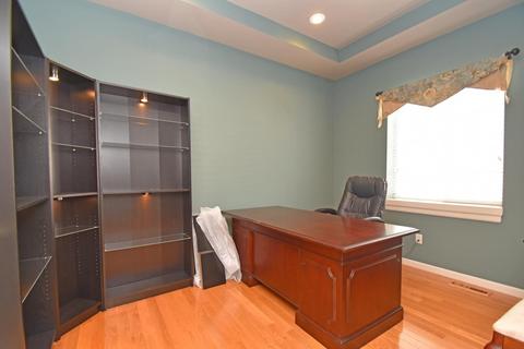 3524 Macpherson Pl, Cincinnati, OH 45245 photo 10