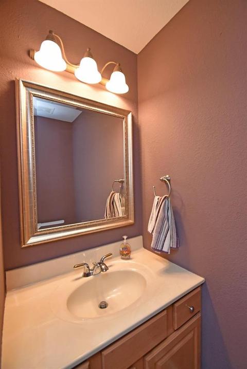 3524 Macpherson Pl, Cincinnati, OH 45245 photo 12