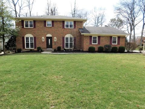 7585 Shadowhill Way, Montgomery, OH 45242 photo 2