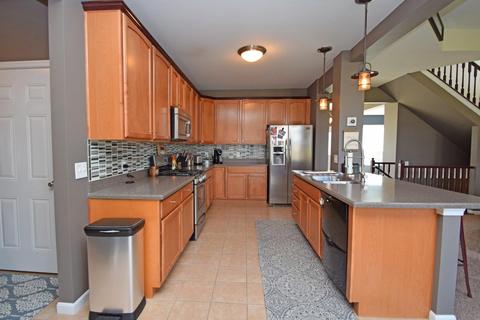 550 Conrad Dr, Cincinnati, OH 45231 photo 5