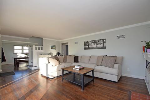 952 Springbrook Dr, Cincinnati, OH 45224 photo 4