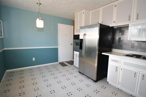 9926 Shellbark Ln, Cincinnati, OH 45231 photo 4