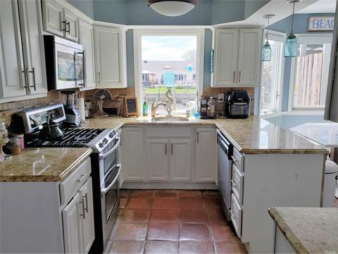 956 Harkin Dr, Forest Park, OH 45240 photo 9