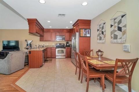 8745 Mockingbird Ln, Cincinnati, OH 45231 photo 11