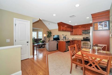 8745 Mockingbird Ln, Cincinnati, OH 45231 photo 8