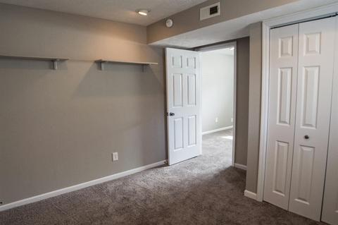 1724 Fallbrook Ln, Cincinnati, OH 45240 photo 18
