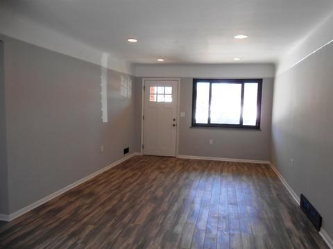 8429 Plainfield Rd, Cincinnati, OH 45236 photo 3