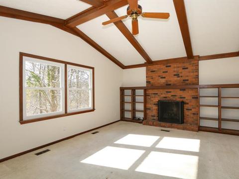 9049 Winthrop Dr, Montgomery, OH 45249 photo 6