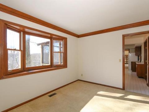 9049 Winthrop Dr, Montgomery, OH 45249 photo 13