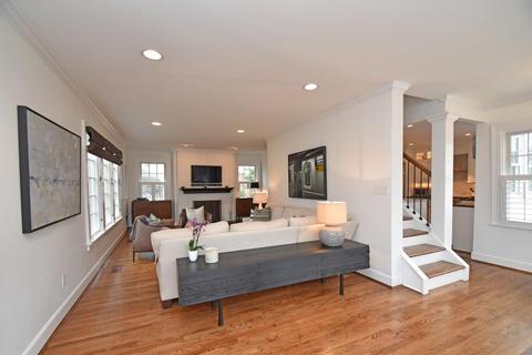 3323 Observatory Ave, Cincinnati, OH 45208 photo 2