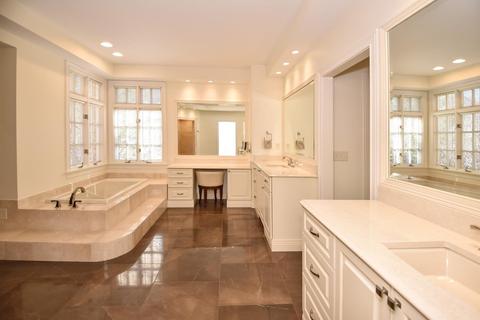 5 Hampton Ln, Cincinnati, OH 45208 photo 18