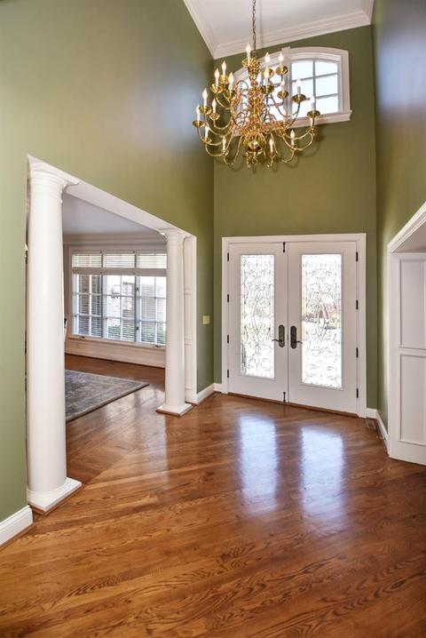 5 Hampton Ln, Cincinnati, OH 45208 photo 3