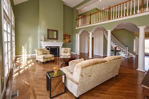 5 Hampton Ln, Cincinnati, OH 45208 photo 8