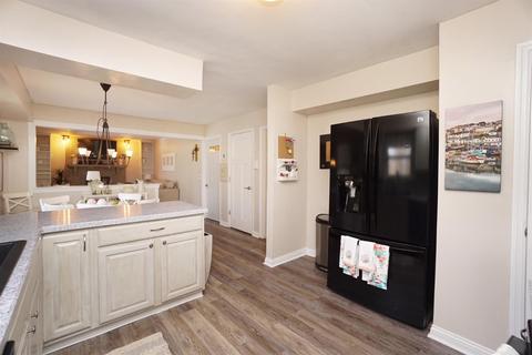 10014 Zig Zag Rd, Montgomery, OH 45242 photo 8